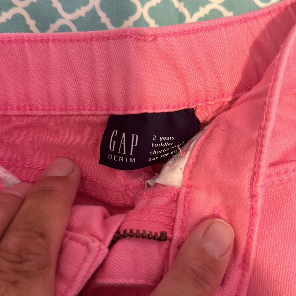 Shorts - Picture 4 of 8